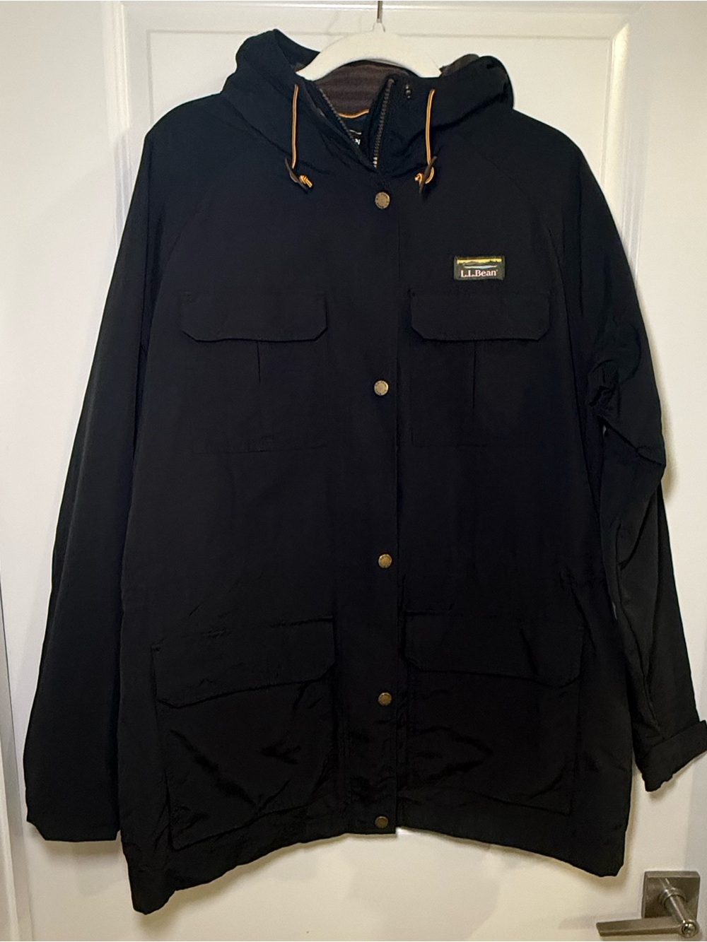 L.L. Bean Women’s Mountain Classic Black Hooded Water-resistant Jacket